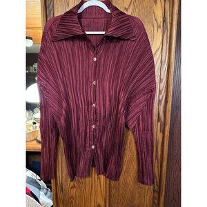 Vintage Burgundy Pleated Button-Up Shirt With Wide Collar
